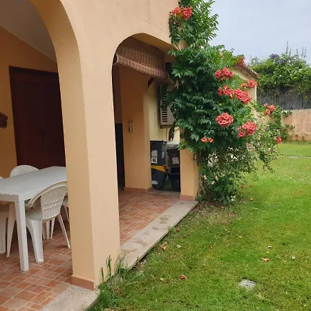 Luna Rossa Aparthotel 3*